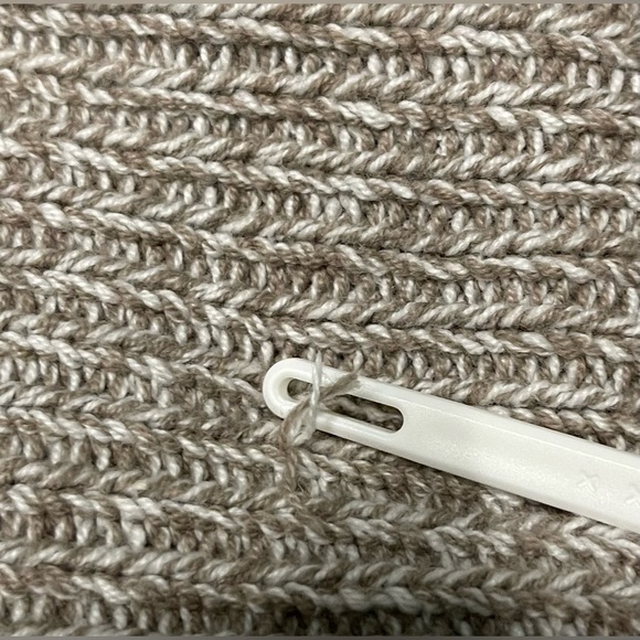 Cardigan - Picture 3 of 6